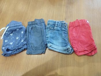 Lot de 4 short 9 mois