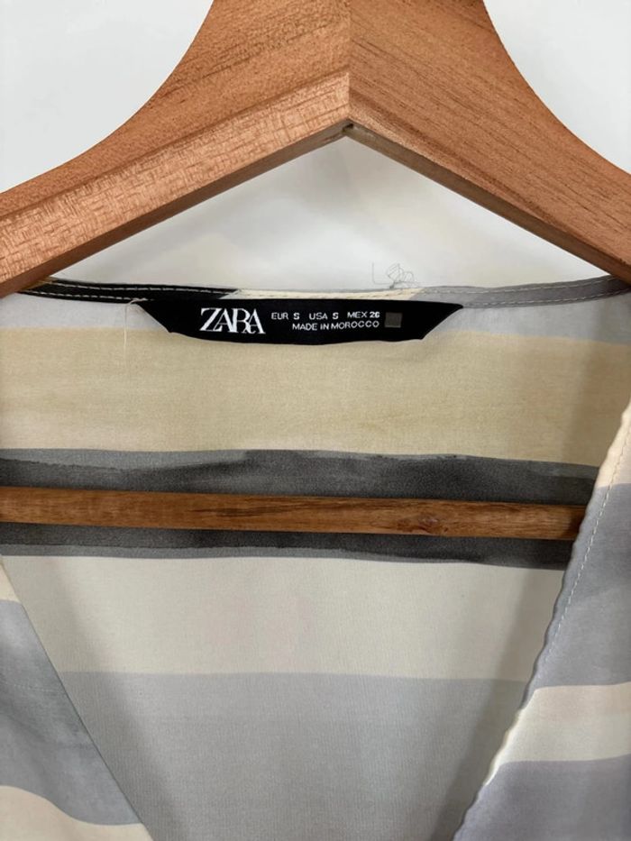 Haut cache cœur gris jaune noir Zara taille S - photo numéro 2