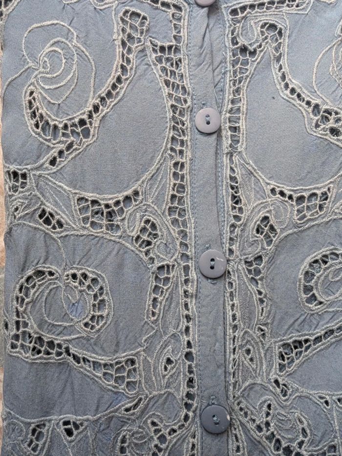 Chemise ajourée de dentelle anglaise - photo numéro 15