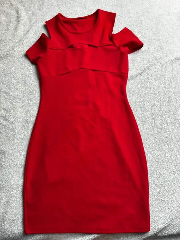 Robe rouge - photo numéro 2
