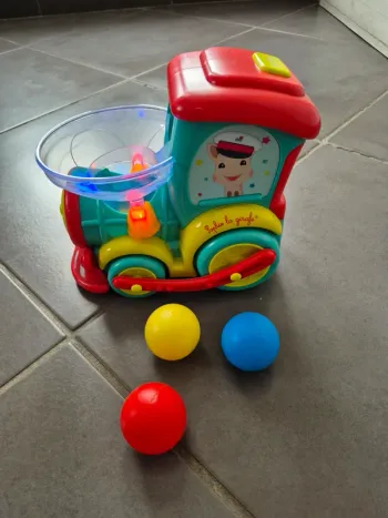Magic pop train Sophie la Girafe