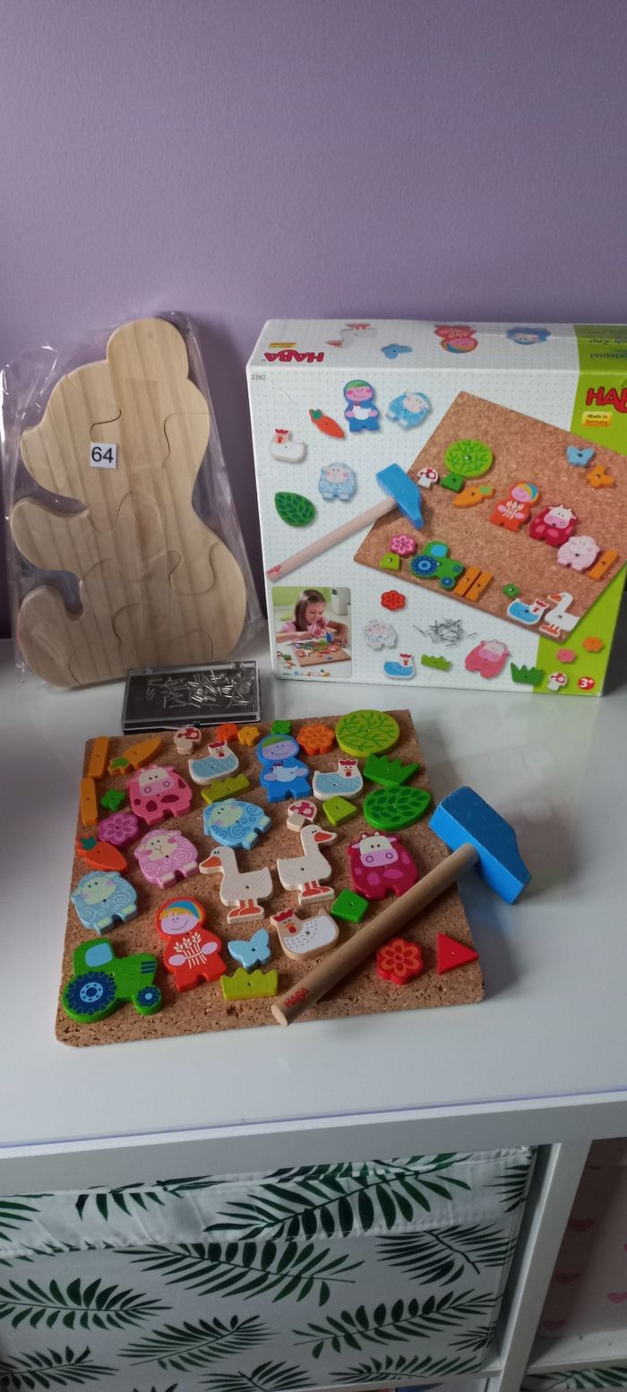 Jeu de clous en bois et chien puzzle à peindre