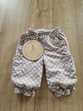 Sarouel Bébé Étoiles Beige & Blanc - Taille 3 Mois