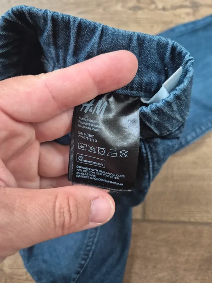 Jeans élastique taille 7 ans h &M - photo numéro 3