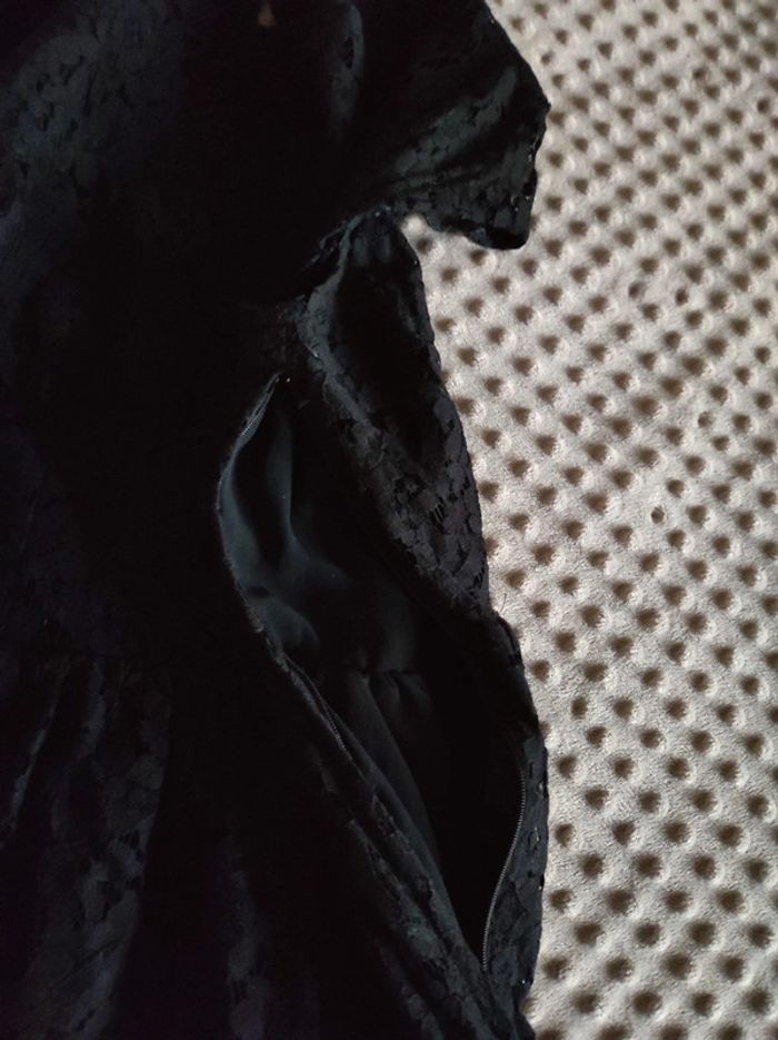 Robe noire habillée dentelle - photo numéro 3