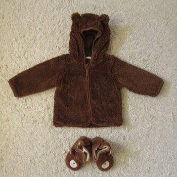 Lot veste et chaussons ours mixte