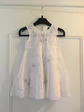 Robe blanche 2 ans