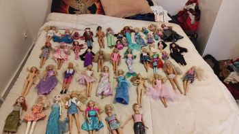 Lot de poupée barbie
