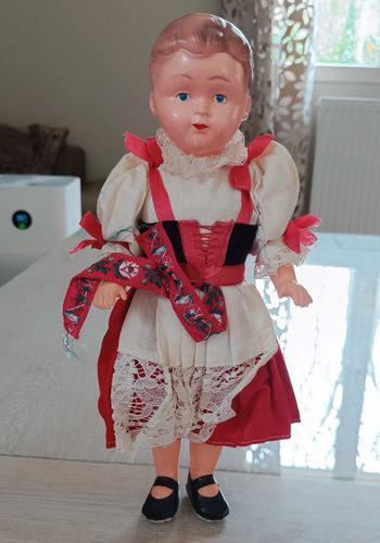 Ancienne poupée