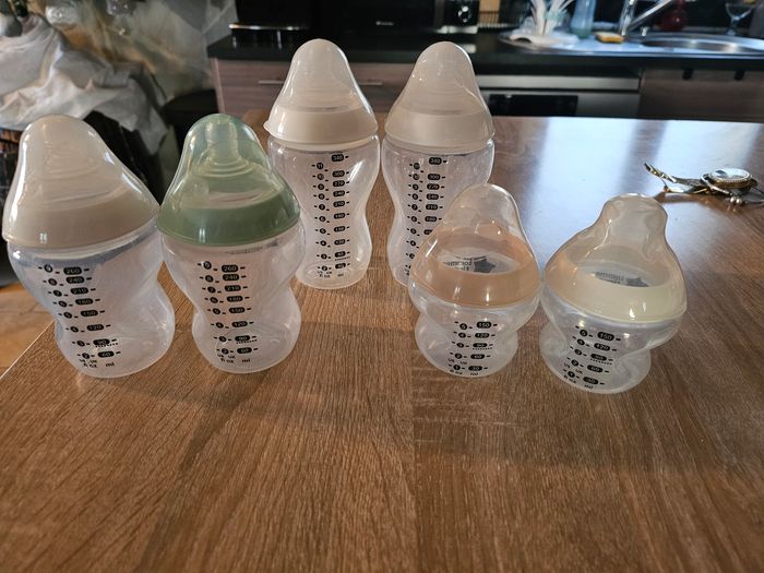 Lot 6 biberon tommee tippee