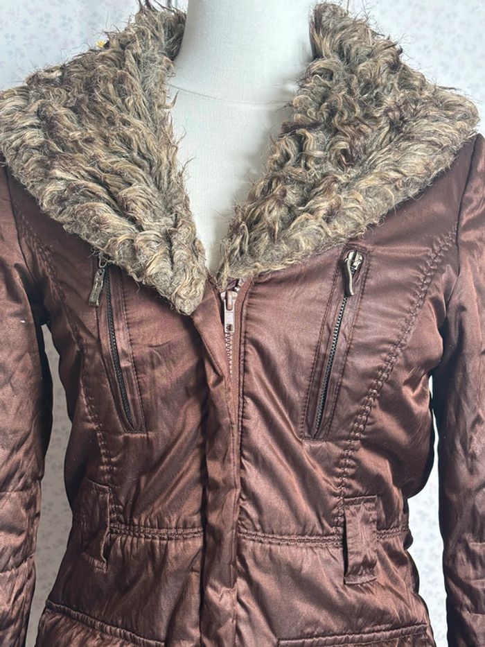 Doudoune avec grand col faux fur - Balmain taille 36 - photo numéro 2