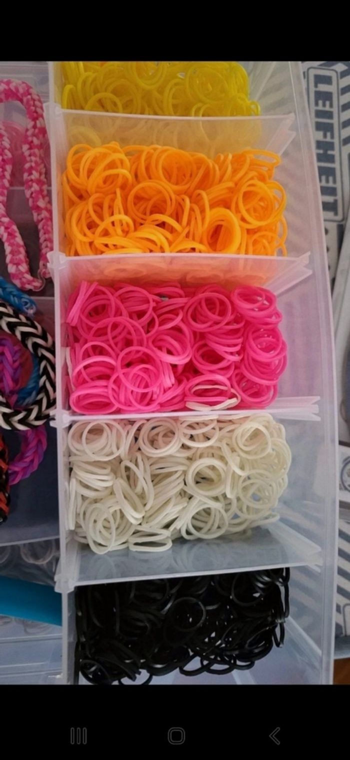 Très grand nombre d'élastiques à bracelets - photo numéro 4