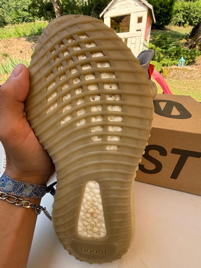 Yeezy 350 v2 - photo numéro 10
