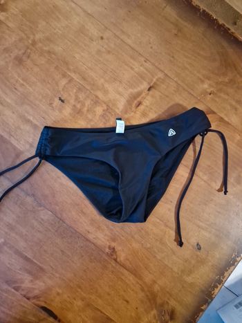 Maillot de bain monokini noir taille 36