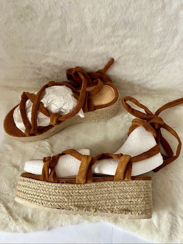 Sandales camel pointure 40 - photo numéro 3