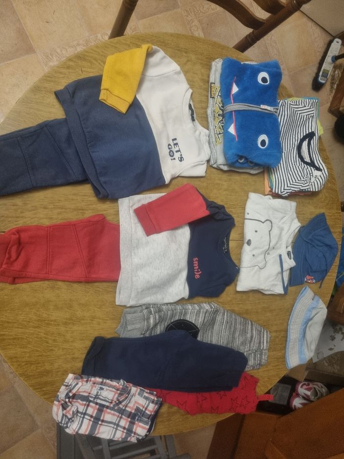 Vêtements garcon 12 mois