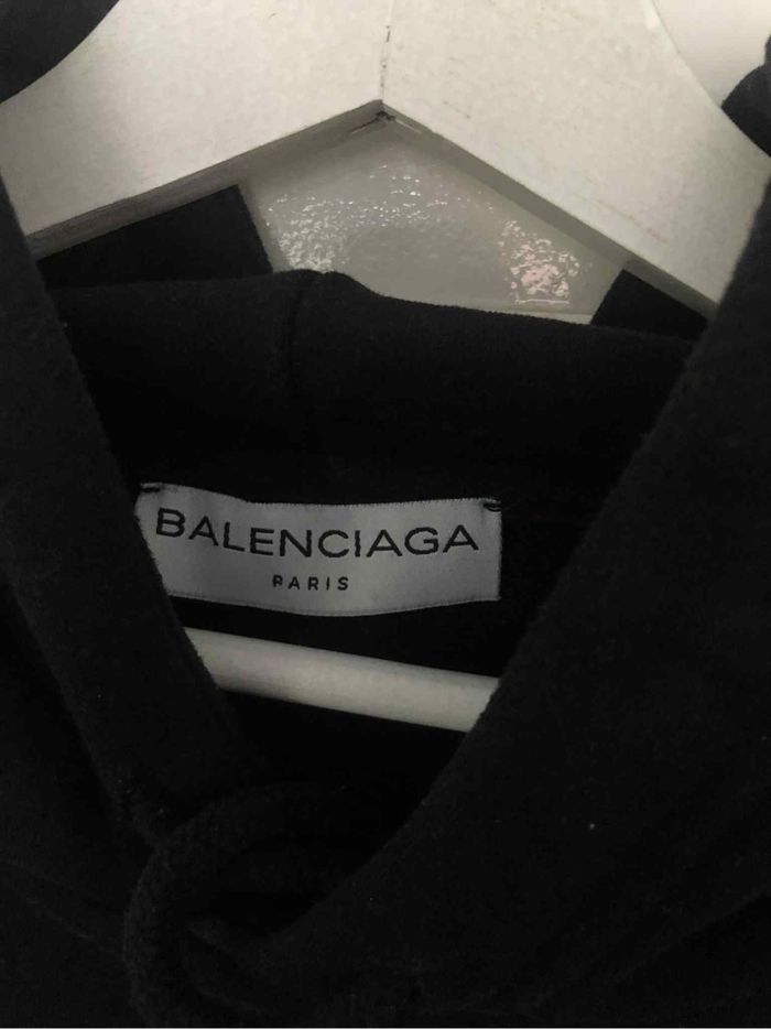 Pull balenciaga neuf - photo numéro 3