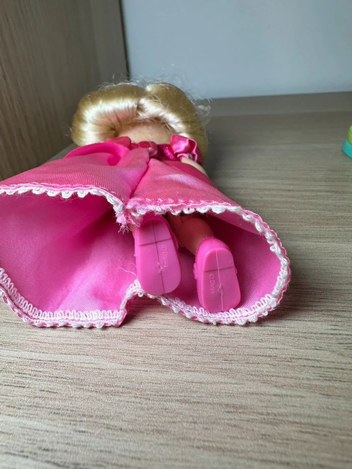 Poupée mini animator articulé princesse charlotte Disney - photo numéro 3