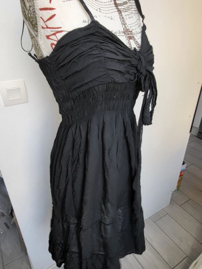 Robe noire taille 38 - photo numéro 2