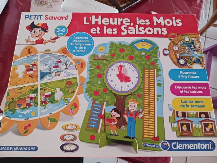 Jeu d'éveil heures, mois et saisons