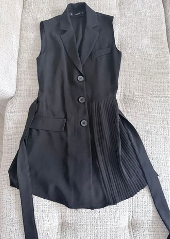 Robe blazer short Zara noire plissée élégante taille S - photo numéro 2