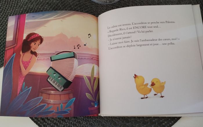 Livre "L'accordéon, marchand de bonheur" neuf - photo numéro 3