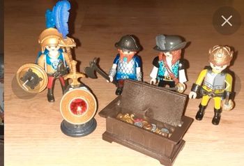 Chevaliers + trésor du roi Playmobil