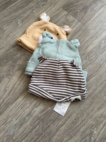 L’eau 23 bonnets de la taille naissance à un mois