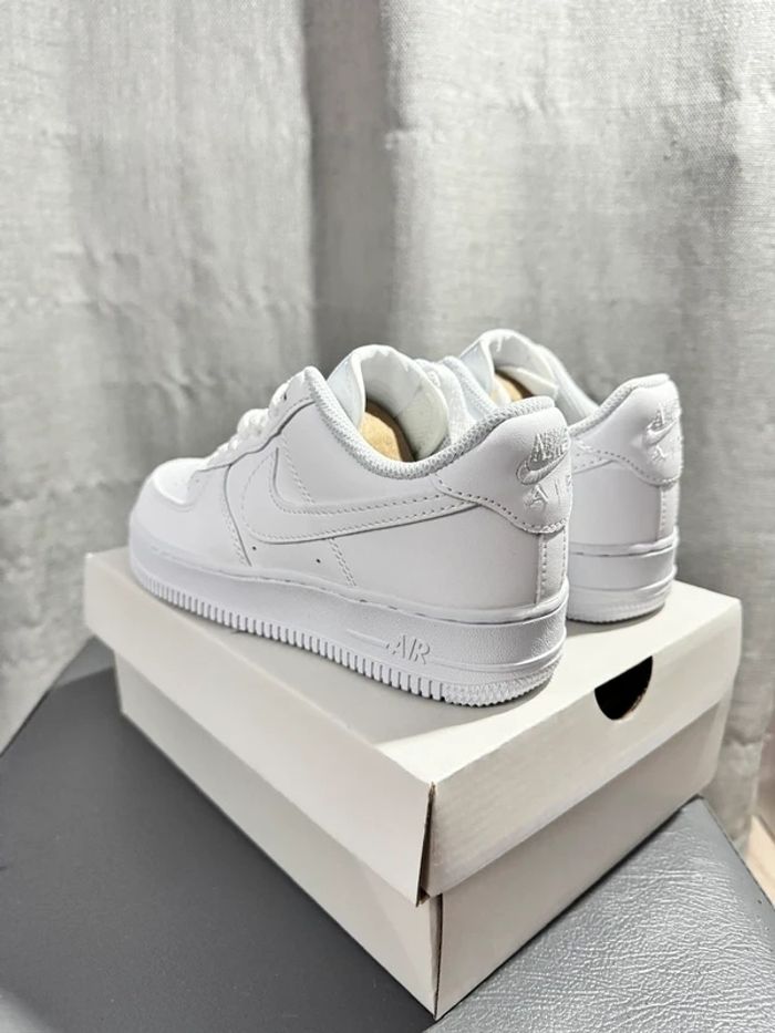 Nike Air Force 1 Low'07 Blanc 41 - photo numéro 3