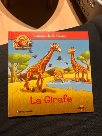 Livre pour enfants altaya la girafe