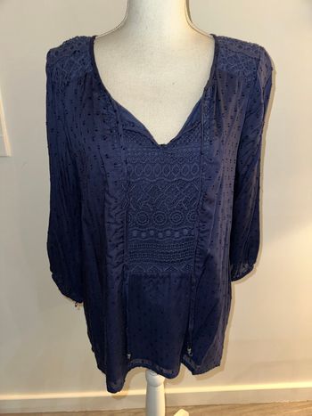 Blouse broderies plumetis bleue marine Armand Thiery T40 L