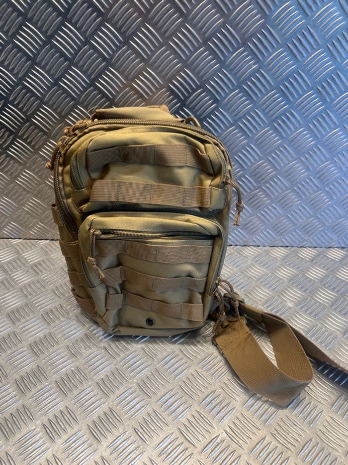 sac a dos tactique bandouliere an 10 litres mil-tec 14059105