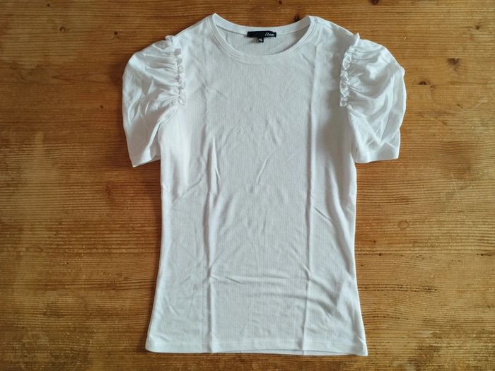 Tee-shirt blanc Etam – Manches bouffantes – Taille XS / 34 – TBE - photo numéro 3