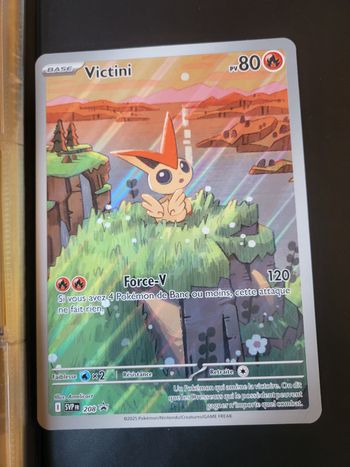 Pokémon Victini 208 Pomo Jumbo