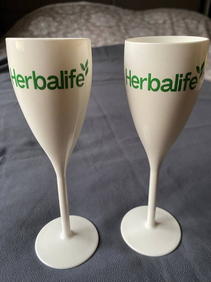NEUF : Flûtes à champagne Herbalife ecocup