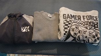 Lot 3 pulls garçon 8ans
