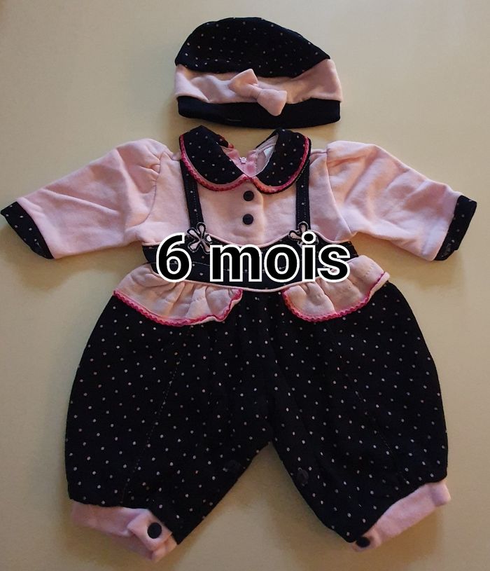 Combinaison et son bonnet 6 mois