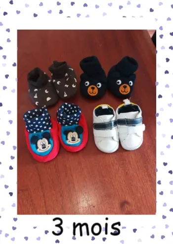 Lot de 3 paire  chausson bébé dont Mickey