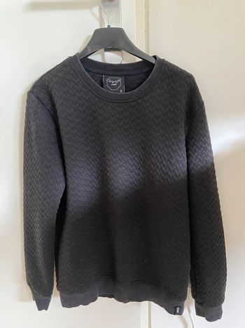 Pull Noir PxP