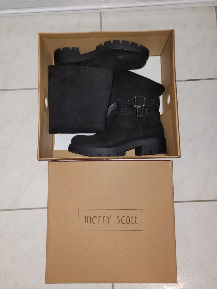 Bottes velours noir ⚫️ femme - photo numéro 2