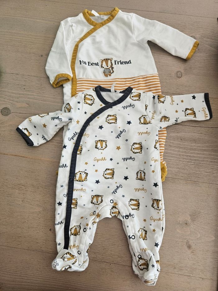 Lot pyjamas