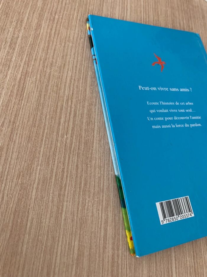 Livre l arbre qui ne voulait pas d amis - photo numéro 4
