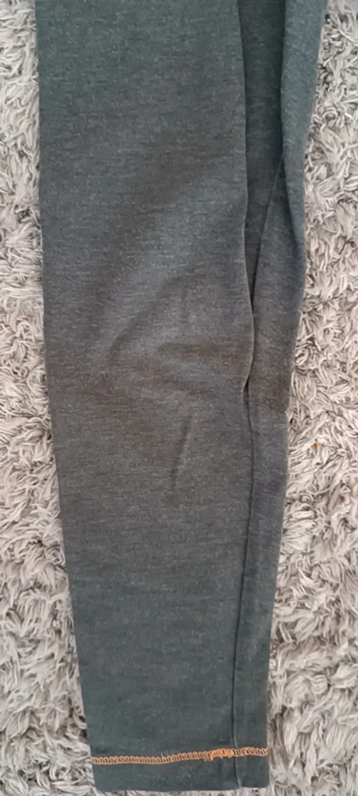 Lot 2 legging (+1 offert) 5 ans - photo numéro 7