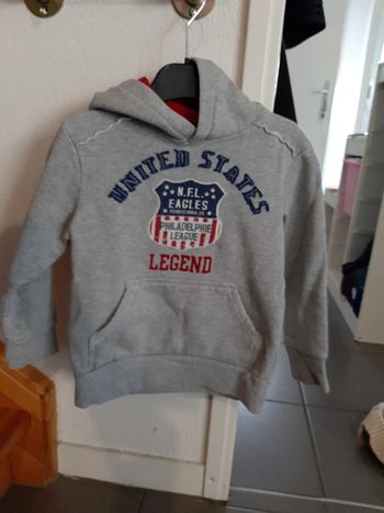 Pull à capuche 6 ans