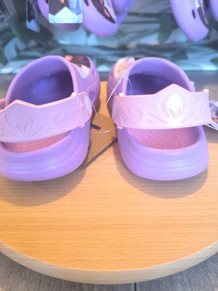 Sabot reine des neiges taille 27 - photo numéro 2