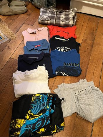 Lot de vêtement garçon 6-7 ans
