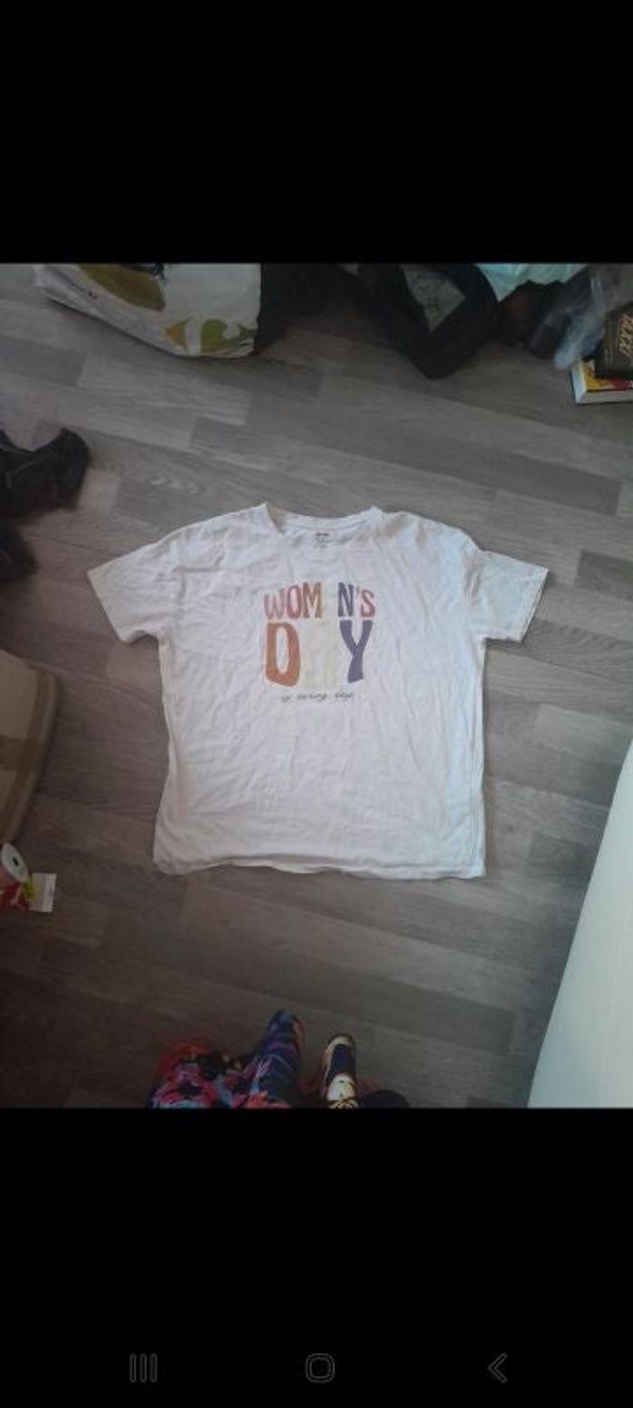 Tee shirt kiabi taille L