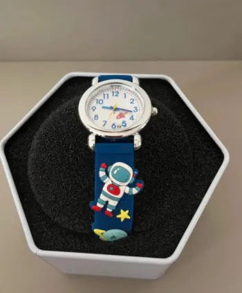 Jolie montre astronaute