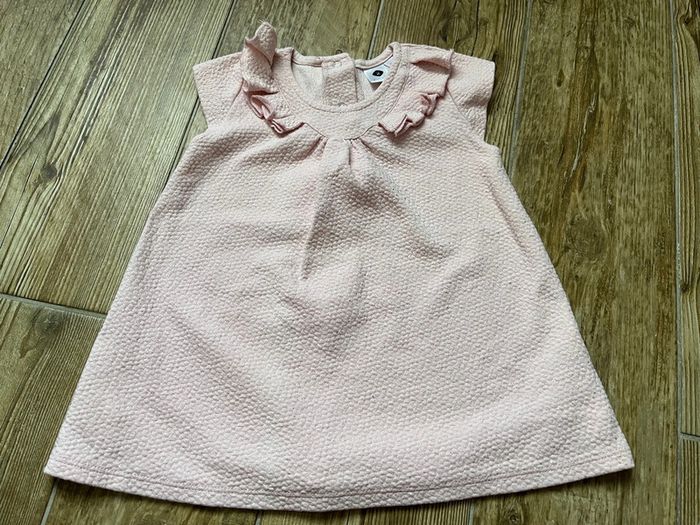 Robe sans manches