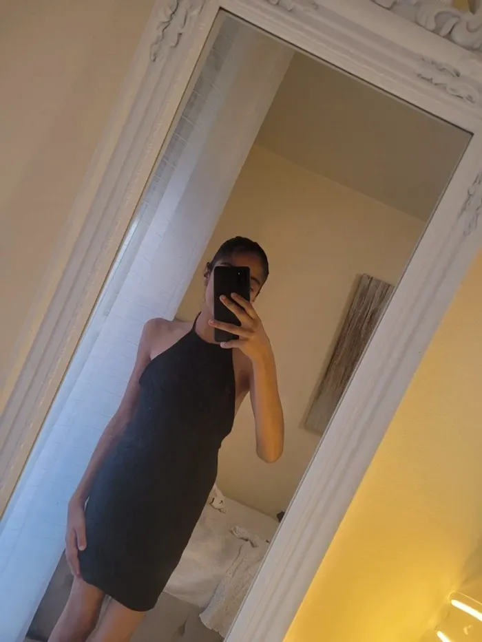 Robe noir bershka